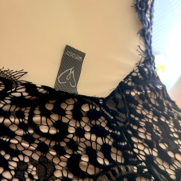 Windsor Black Maxi dress ( good as new ) - Picture 5 of 5